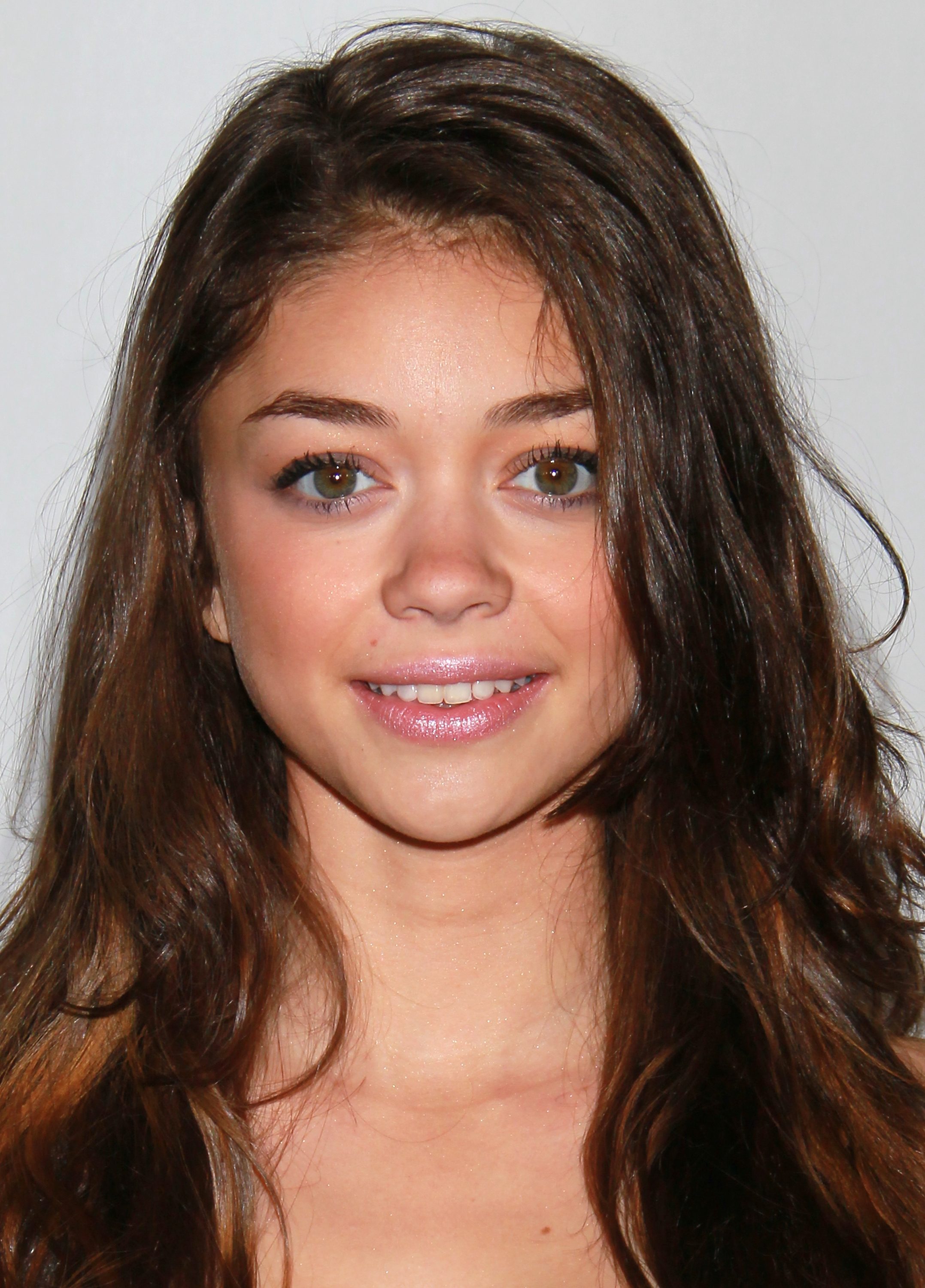 Sarah Hyland - image: 111103 - imgth | free images hosting