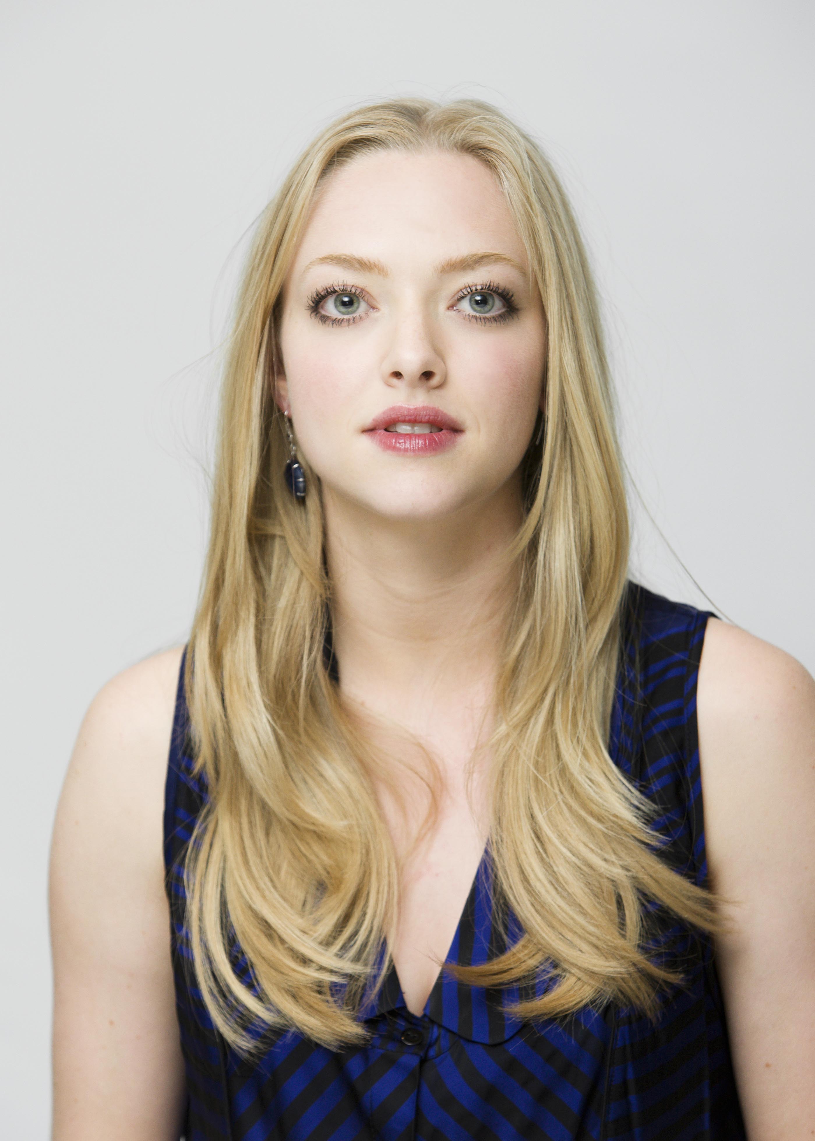 Amanda Seyfried - image: 37964 - imgth | free images hosting