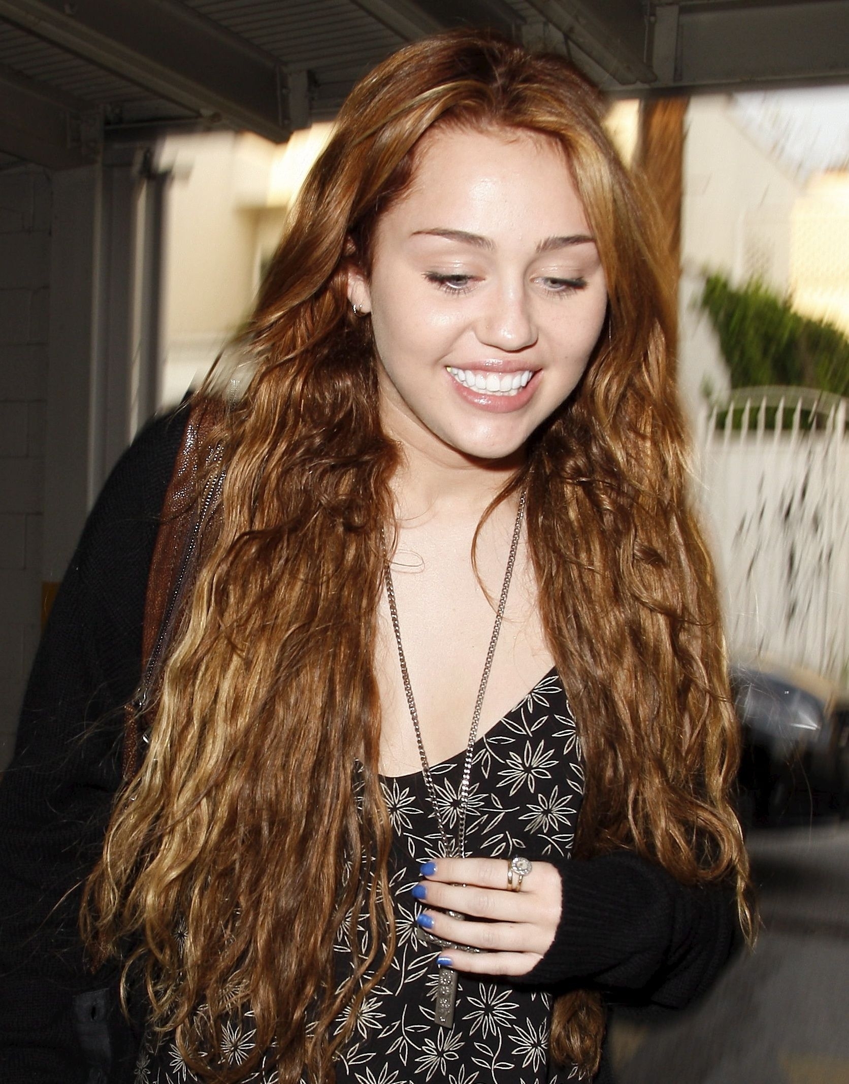 Miley Cyrus HQ 1 - image: 99235 - imgth | free images hosting